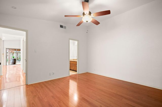 9001 Parkfield DR B, Austin, TX 78758