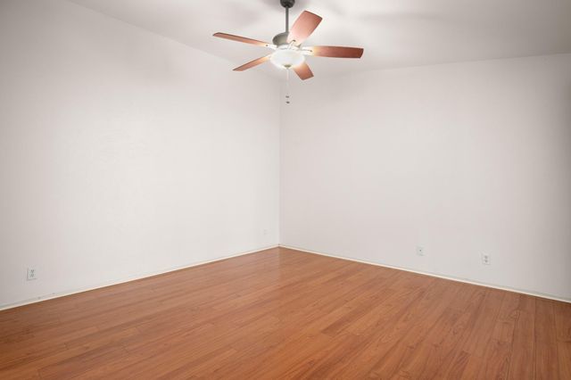 9001 Parkfield DR B, Austin, TX 78758