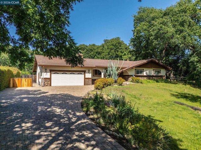 5305 Pine Hollow Rd, Concord, CA 94521