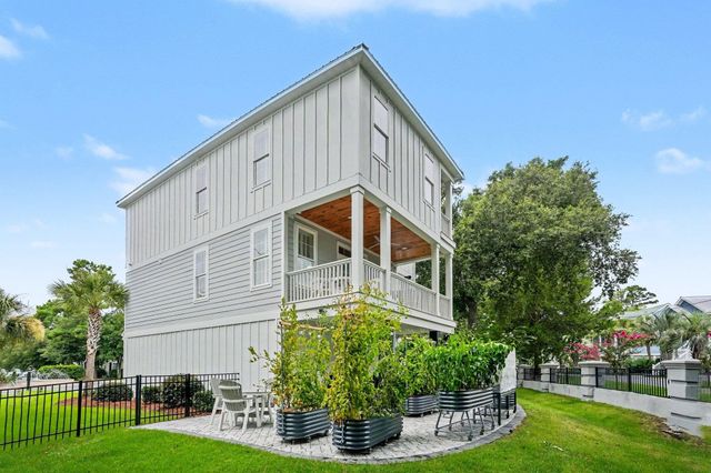 100 Summer Wind Loop, Murrells Inlet, SC 29576