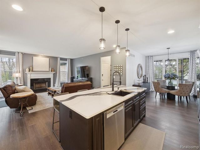 49630 Taft Lane, Canton, MI 48188