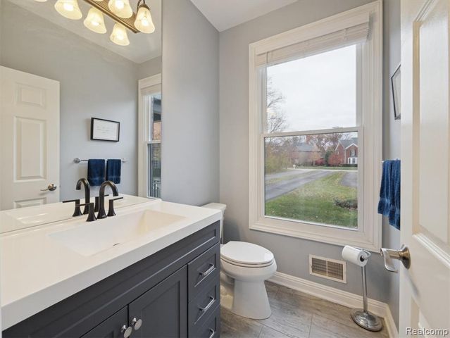 49630 Taft Lane, Canton, MI 48188