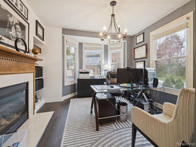 49630 Taft Lane, Canton, MI 48188