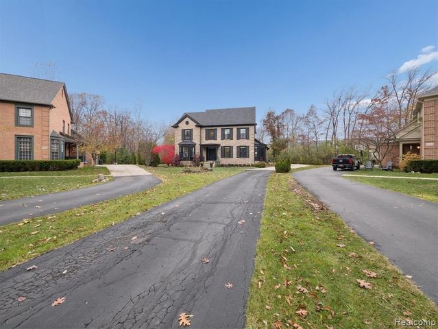 49630 Taft Lane, Canton, MI 48188
