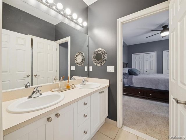 49630 Taft Lane, Canton, MI 48188