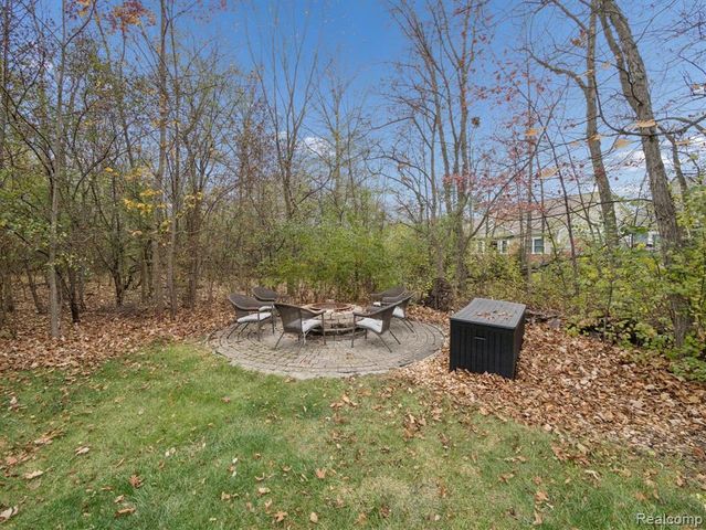 49630 Taft Lane, Canton, MI 48188