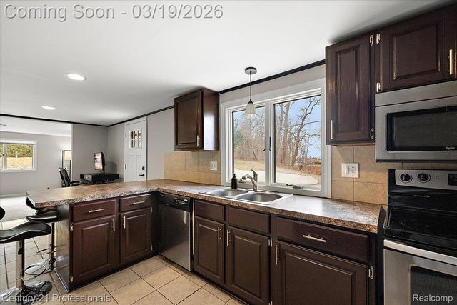 3205 Shimmons Road, Auburn Hills, MI 48326