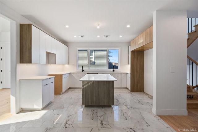 20 W Funston Avenue 211, Spring Valley, NY 10977