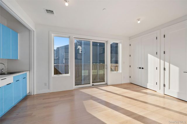 20 W Funston Avenue 211, Spring Valley, NY 10977