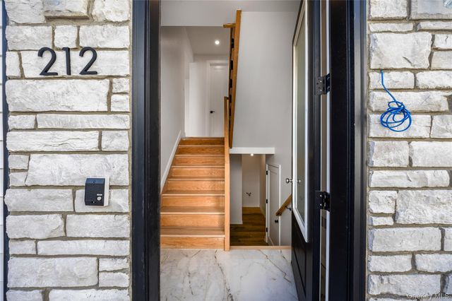 20 W Funston Avenue 211, Spring Valley, NY 10977