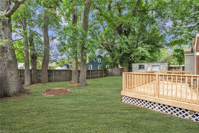 543 Draper DR, Norfolk, VA 23505