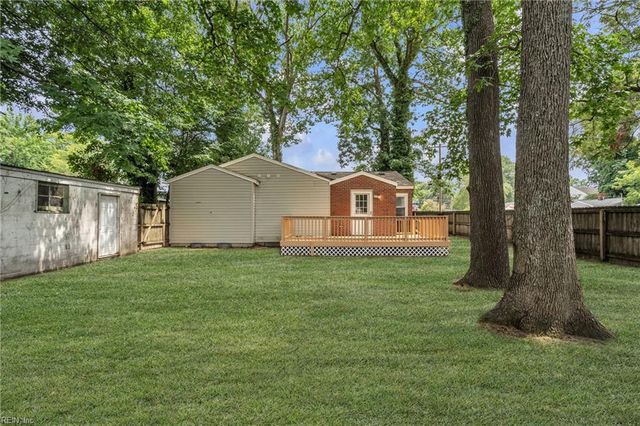 543 Draper DR, Norfolk, VA 23505