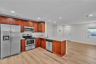 543 Draper DR, Norfolk, VA 23505