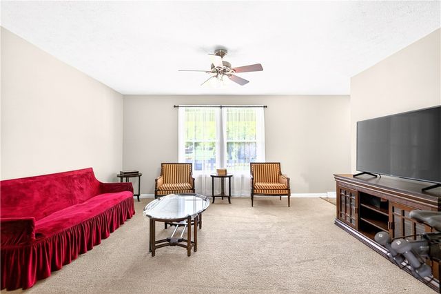 429 Braden School Rd, Chippewa Twp, PA 15010