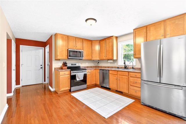 429 Braden School Rd, Chippewa Twp, PA 15010