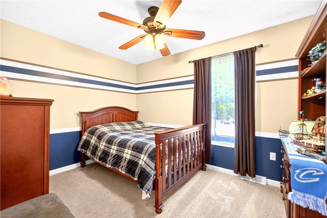 429 Braden School Rd, Chippewa Twp, PA 15010