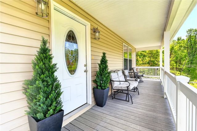429 Braden School Rd, Chippewa Twp, PA 15010