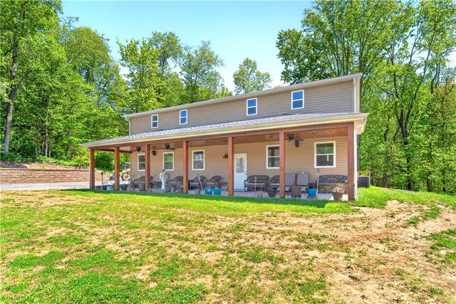 429 Braden School Rd, Chippewa Twp, PA 15010