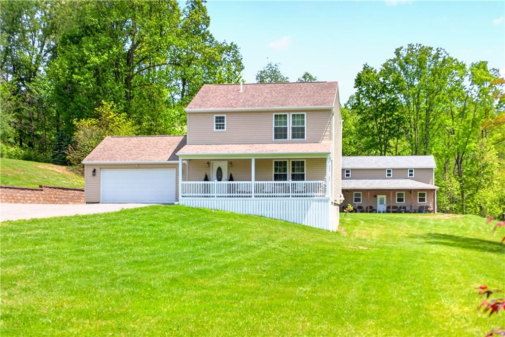 429 Braden School Rd, Chippewa Twp, PA 15010