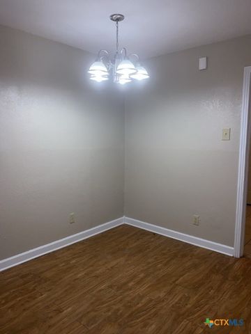 2007 Elkins Avenue, Killeen, TX 76541