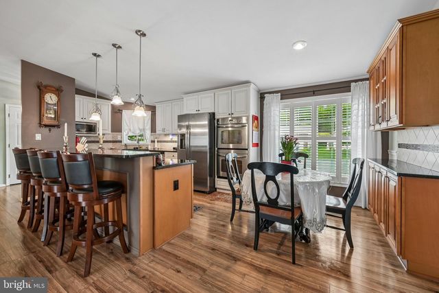 209 BURNING TREE CT, Mays Landing, NJ 08330