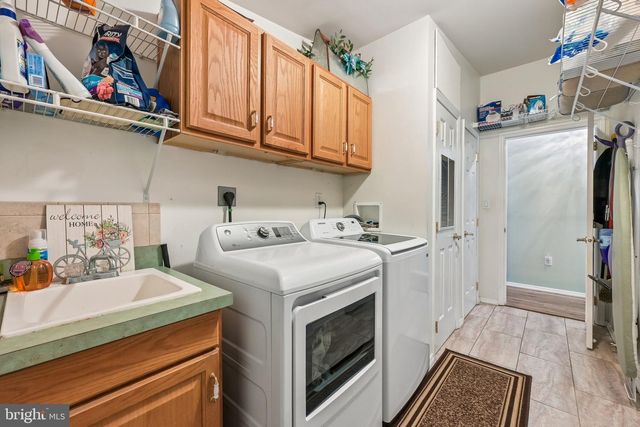 209 BURNING TREE CT, Mays Landing, NJ 08330
