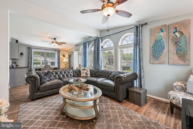 209 BURNING TREE CT, Mays Landing, NJ 08330