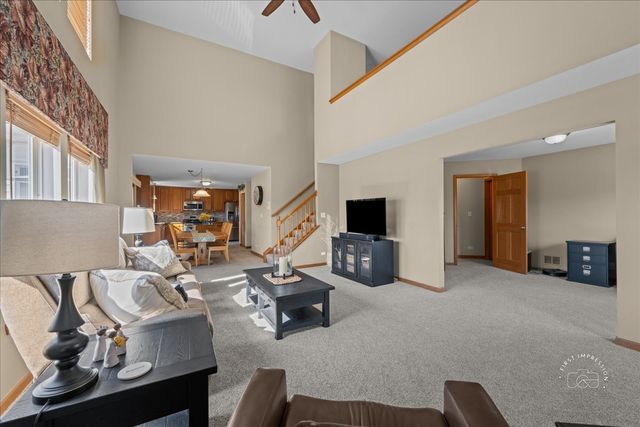 2518 Imgrund Road, North Aurora, IL 60542