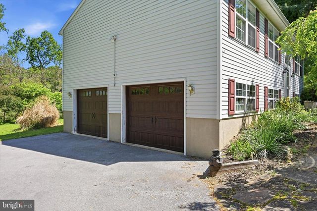 2265 STRASBURG RD, Coatesville, PA 19320