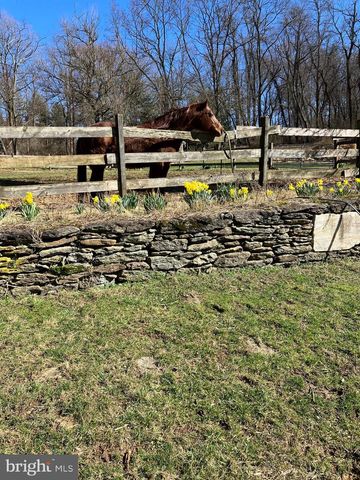 2265 STRASBURG RD, Coatesville, PA 19320