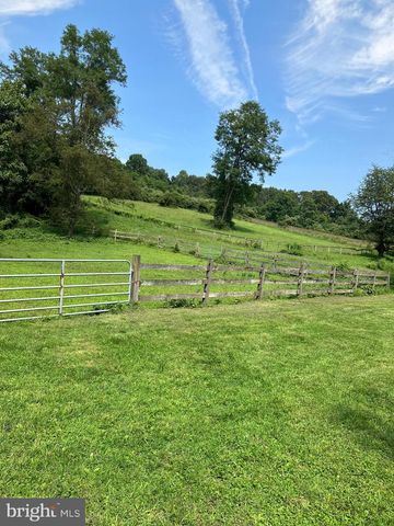 2265 STRASBURG RD, Coatesville, PA 19320