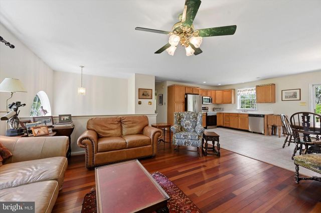 2265 STRASBURG RD, Coatesville, PA 19320