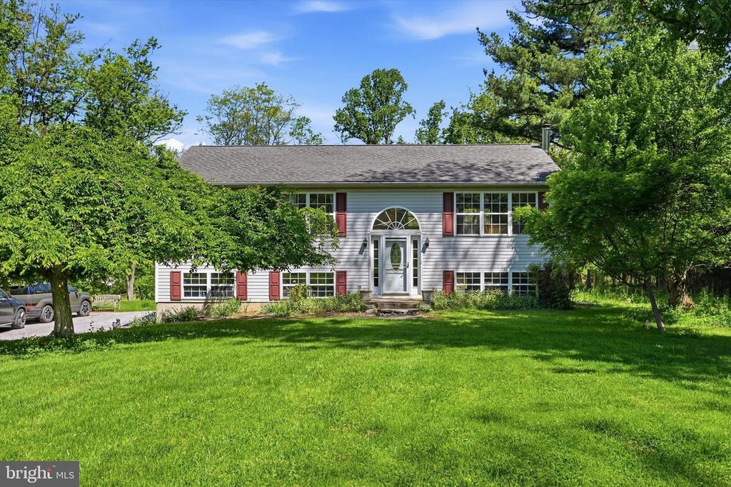 2265 STRASBURG RD, Coatesville, PA 19320