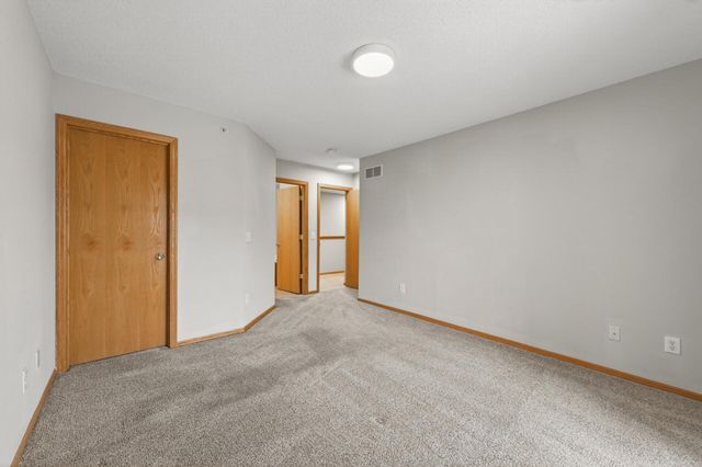 5653 100th Lane N, Brooklyn Park, MN 55443