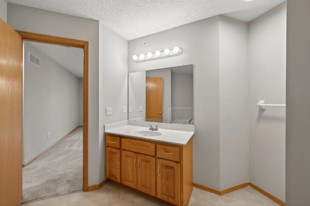 5653 100th Lane N, Brooklyn Park, MN 55443