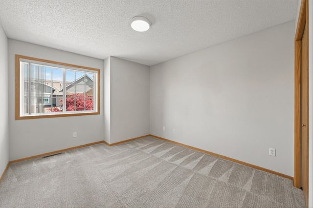 5653 100th Lane N, Brooklyn Park, MN 55443