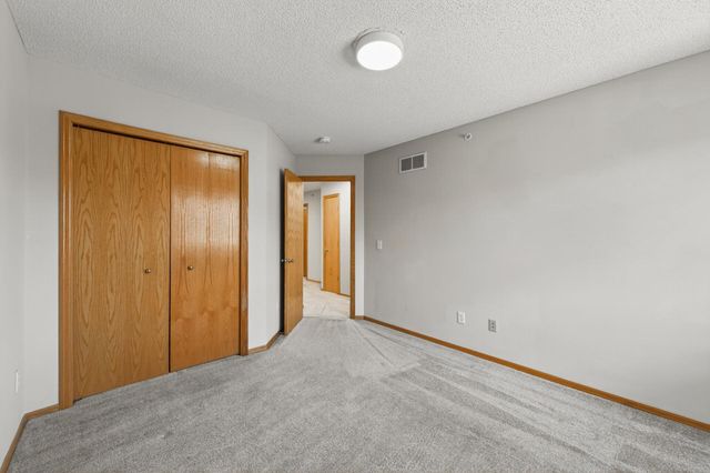 5653 100th Lane N, Brooklyn Park, MN 55443