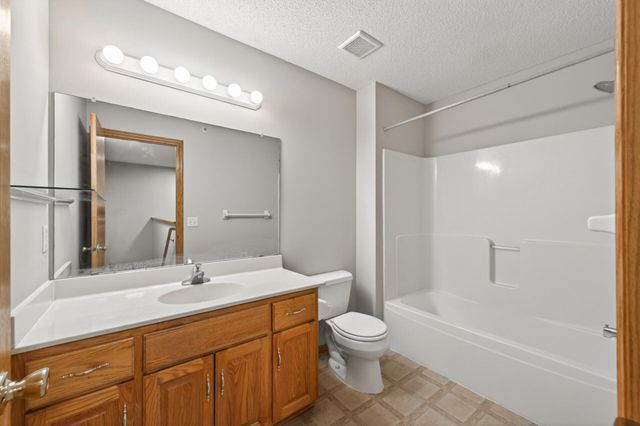 5653 100th Lane N, Brooklyn Park, MN 55443