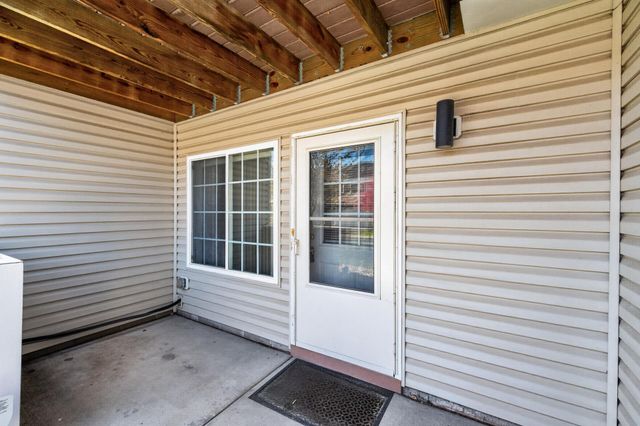 5653 100th Lane N, Brooklyn Park, MN 55443