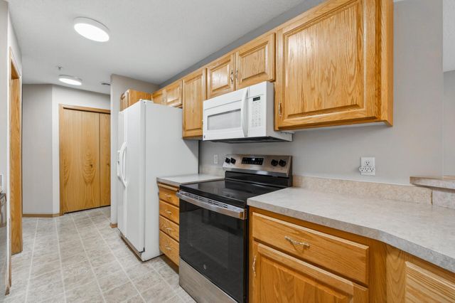 5653 100th Lane N, Brooklyn Park, MN 55443