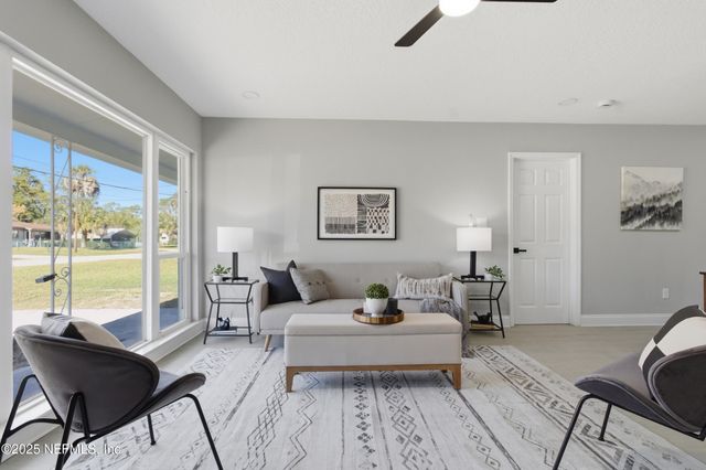 2147 MANEY Drive, Jacksonville, FL 32216