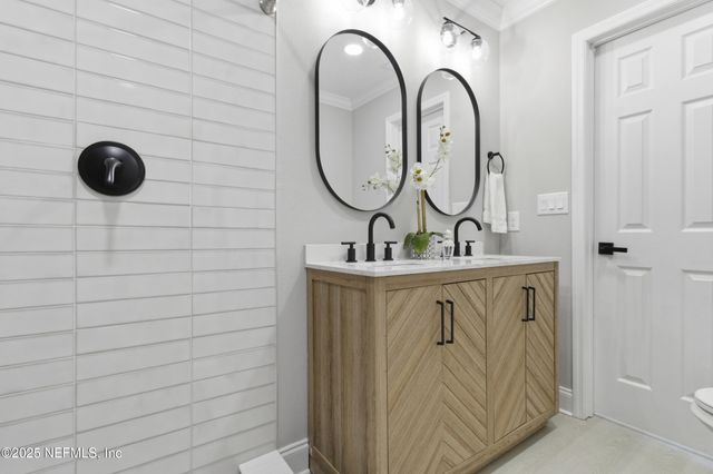 2147 MANEY Drive, Jacksonville, FL 32216