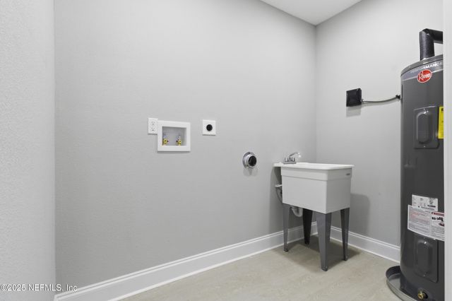 2147 MANEY Drive, Jacksonville, FL 32216