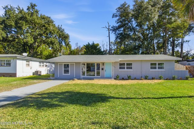 2147 MANEY Drive, Jacksonville, FL 32216