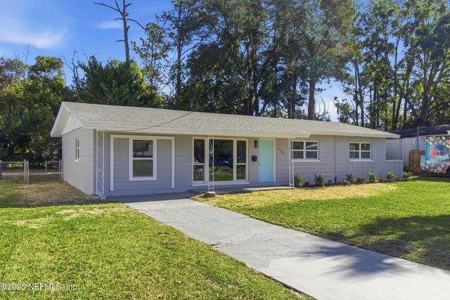 2147 MANEY Drive, Jacksonville, FL 32216