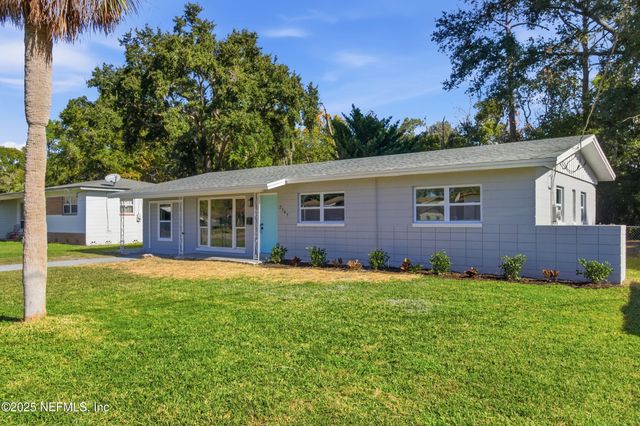 2147 MANEY Drive, Jacksonville, FL 32216