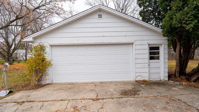 814 E North Street, Whitewater, WI 53190