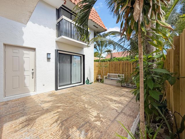 1251 S Federal Highway 114, Boca Raton, FL 33432