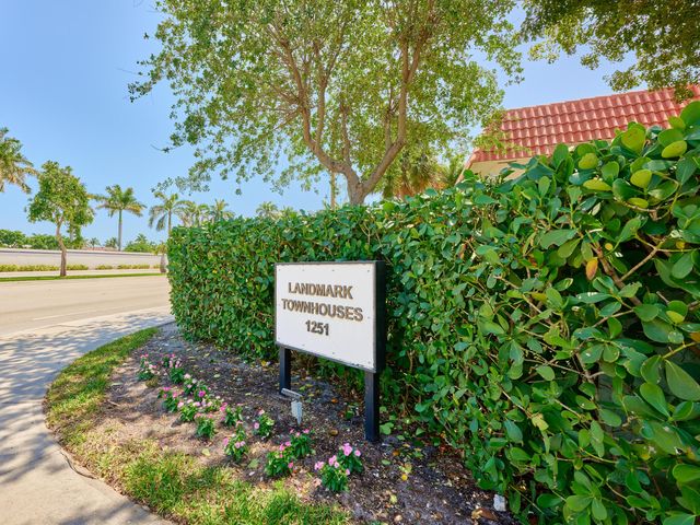 1251 S Federal Highway 114, Boca Raton, FL 33432