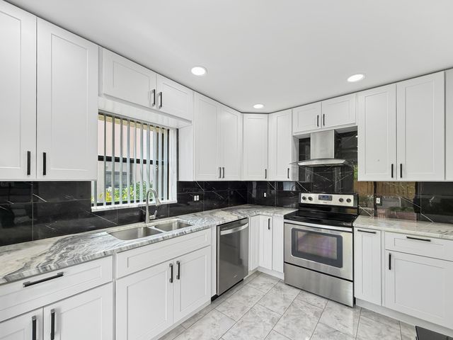 1251 S Federal Highway 114, Boca Raton, FL 33432